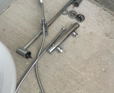 Thermostatic shower mixer set