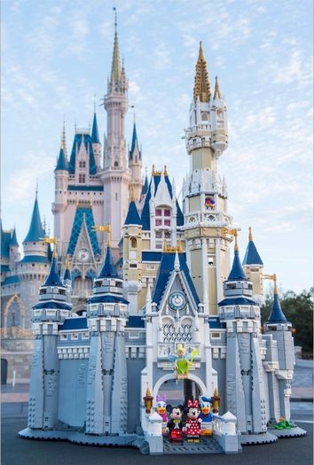 Retired Lego 71040 Disney Castle