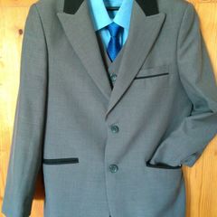Communion Suit   Age 9-10