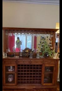Dresser Unit