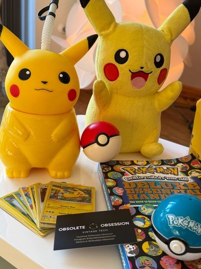 Pokemon Collectors Bundle Set