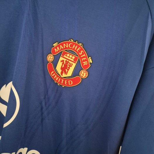 Man u jersey away 26/27