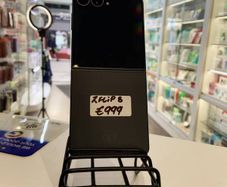 Samsung Galaxy ZFLIP 8