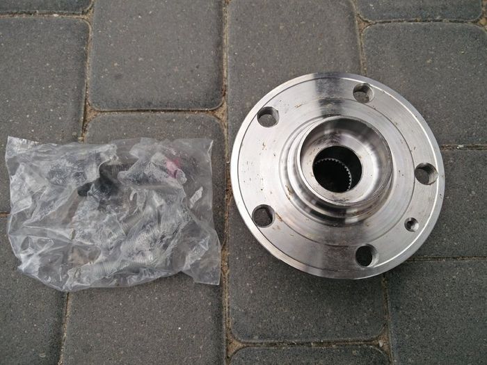FRONT Wheel Bearing Kit  Audi A3 SEAT Altea xl Leon Toledo SKODA Octavia Yeti Vw Volkswagen Caddy III Golf V VI Plus