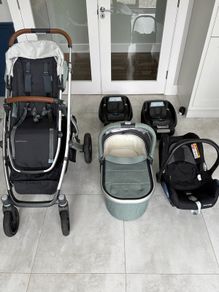 UPPAbaby Vista V2 Emmett Travel System Complete Bundle