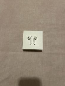 A2032 Apple AirPods - No case with box