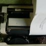 Brother Deluxe 1350 Vintage typewriter (in working order) Image 8
