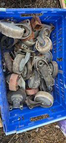 Free box of large caster wheels