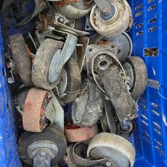 Free box of large caster wheels