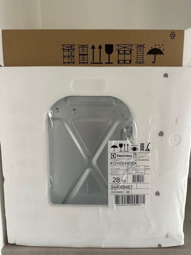 Electrolux Oven and Ceramic Hob