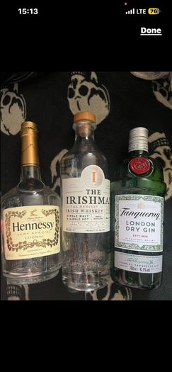 Decorative or collectible empty bottles vodka  whisky, gin, Irish whiskey Connemara whiskey Jameson powers ballantines Johnnie walkers TEELING disaronno Irishman Hennessy Drumshanbo Gunpowder Irish Gin vodka whiskey empty Bottle Jack Daniels Bombay sapphi