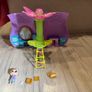 Blume Secret Surprise Garden doll and house playset Image 8