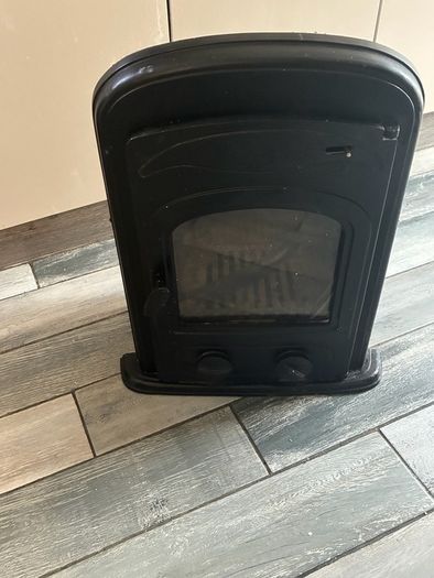 stove almost new condition , only used very little