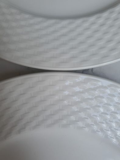 2  Extra Large White PAGNOSSIN  President Dinner Plates Treviso
