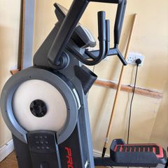 Proform HIIT HL Elliptical cross trainer