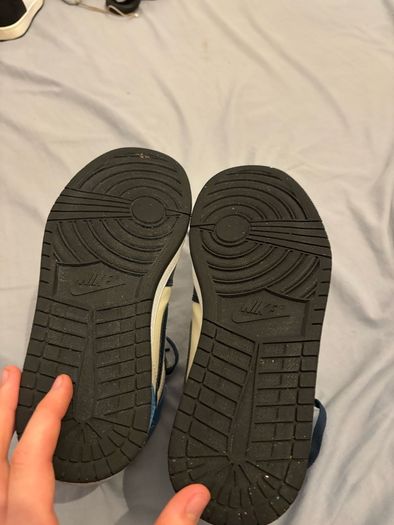 Air Jordan 1 Retro High Obsidian