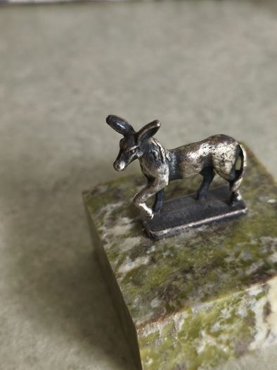 Donkey/mule figure on GREEN Connemara marble plate .