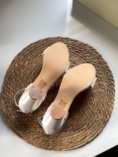 Bridal shoes