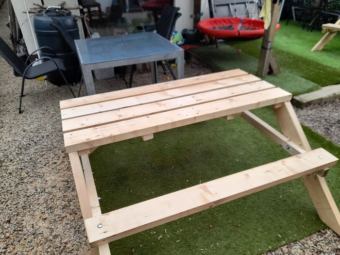 Heavy Duty Outdoor picnic table