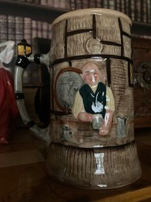 Jony  Weller Mine Host character jug