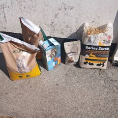 Cat food litter