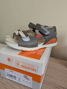 Boys sandals Biomechanics