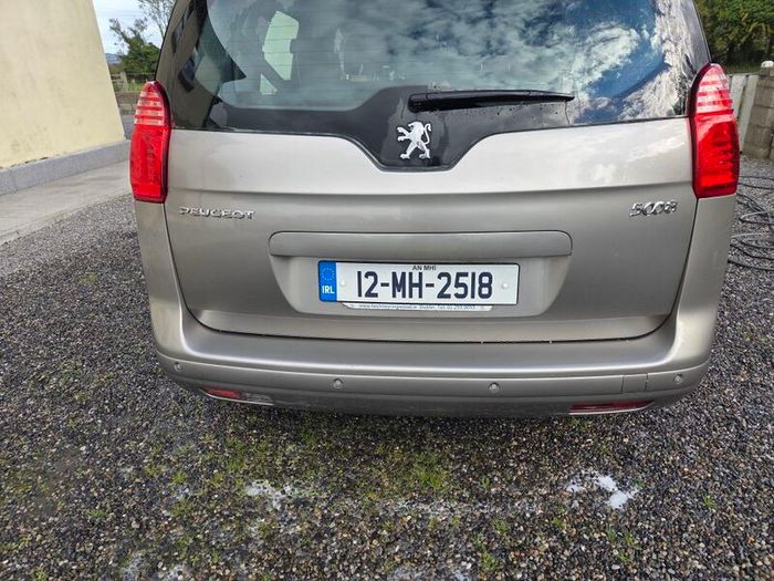 Peugeot 5008  Sport New Nct 10/27
