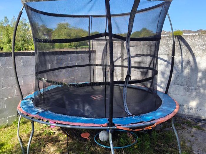 Trampoline
