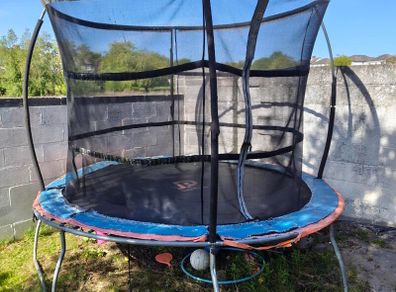 Trampoline