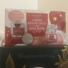 perfume and bathbombs