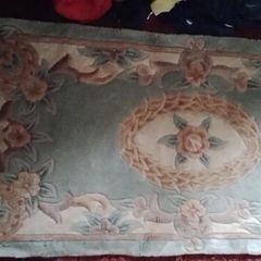 Rug Vintage Wooll . In Very Good Condition. Small Tear At Back But Doesnt Affect It.