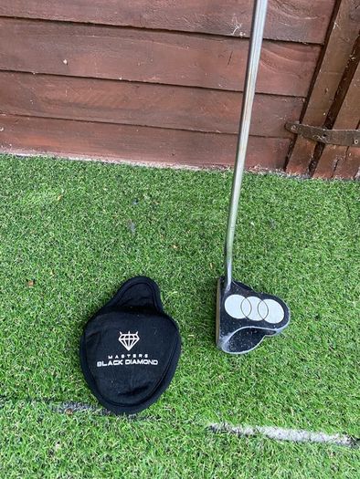 Black diamond putter
