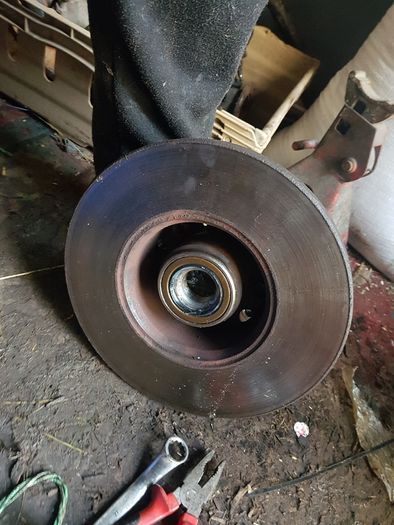 Mercedes wheel hub and disck