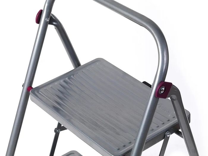3 Folding Stepladder Large Step Stool with Non-Slip Feet, Collapsible for Compact Storage, Strong Steel Structure, Safety Clip, 150kg Weight Capacity, 105cm High, Pink/Grey