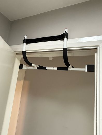 Pull Up Bar