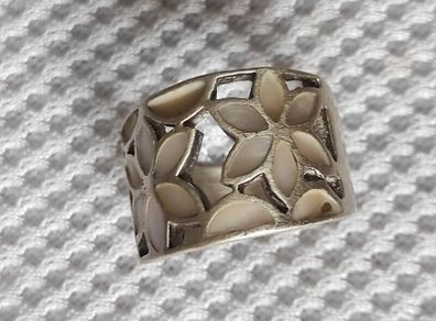 Sterling silver mother of pearl ring