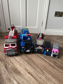 Paw patrol vehicles