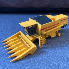 Joal New Holland TX34 Diecast Combine Harvestor 1:42 Scale Maize Yellow