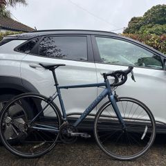 Boardman SLR 8.6 road bike (Medium)