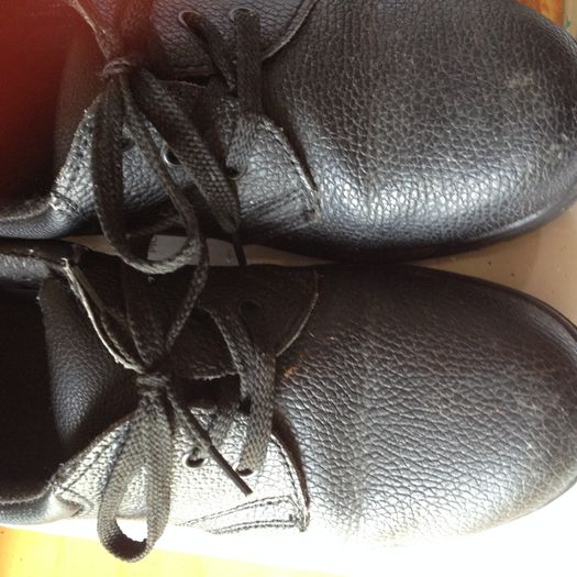 nisbets kitchen shoes size 7 -- 41  black