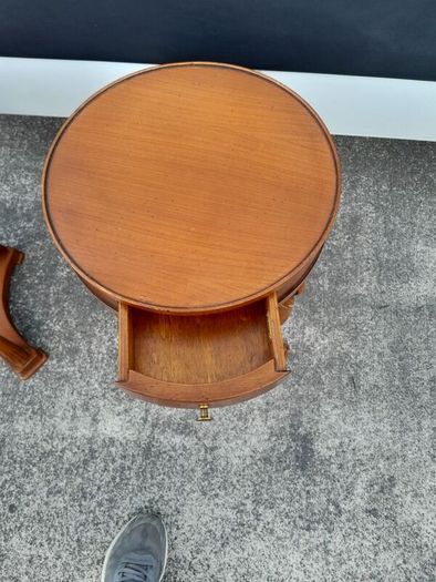 2 side tables