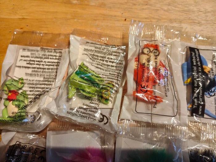 Trolls Simpsons Star wars cereal surprise toys 1990's rare