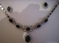 main image for ad necklace &amp; earrings set.
