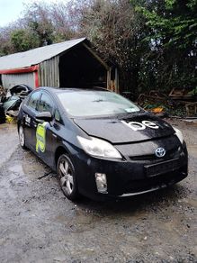 Breaking Toyota Prius 2012 hybrid