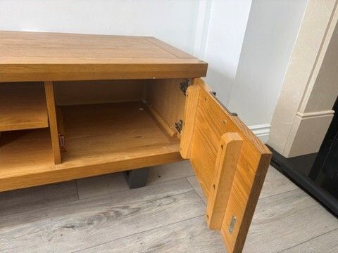 TV Stand- Oak