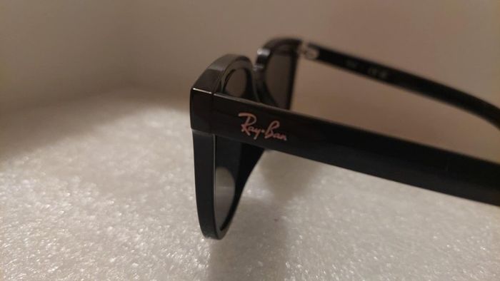 Ray-Ban  Sunglasses  Bold Oversized Style