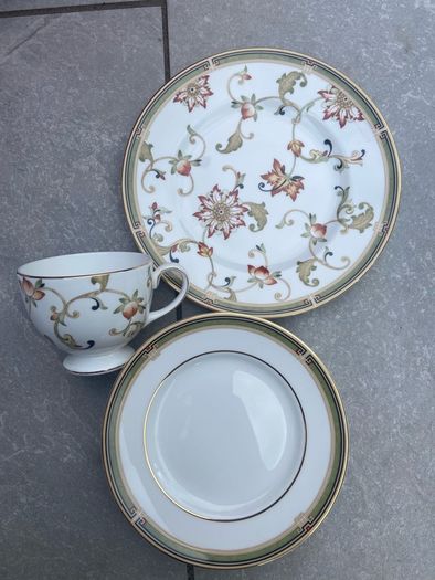 Wedgwood tea set plates and cups Oberon Bone China fine porcelain set New dessert plates tea cups
