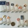 Dinky Toys Road Signs by Atlas Image 4