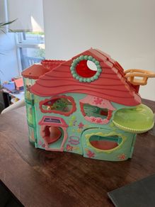 toy house