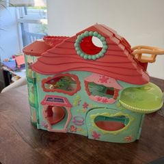 toy house